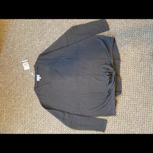 Mud pie grey waffle knit tie in front top. Size M/L